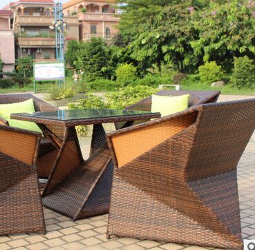 【現貨直供舒適休閑藤椅五件套戶外桌椅組合純手工編織仿藤藤椅批發】_