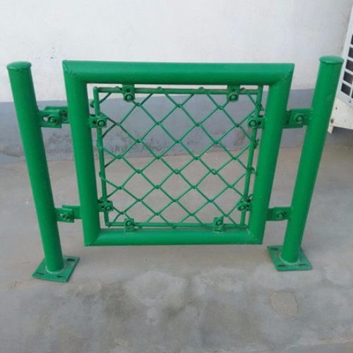 工廠網(wǎng)球場圍網(wǎng)美觀耐腐蝕 批發(fā)網(wǎng)球場圍網(wǎng)定制 澤昊